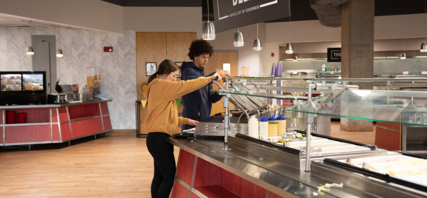 Dining Riverside Commons
